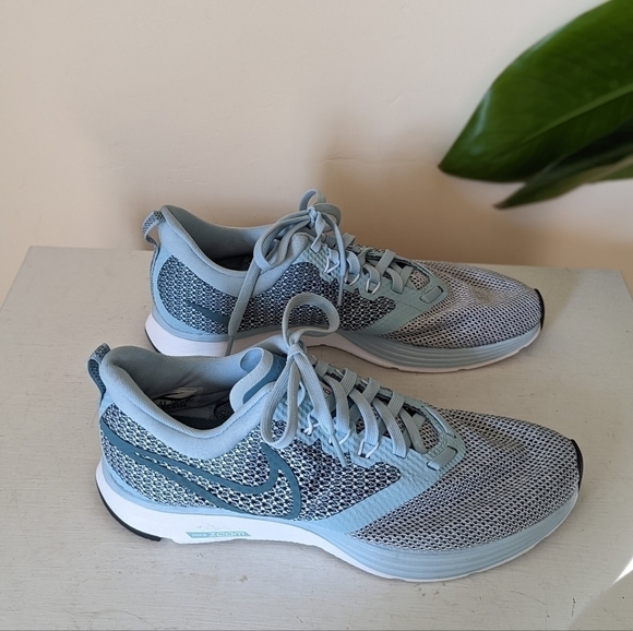 Nike Zoom Strike Blue Mesh Running Athletic Sneakers - Picture 2 of 8